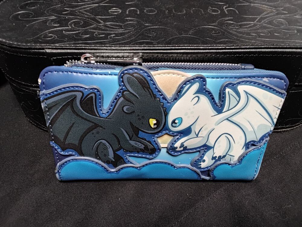 LOUNGEFLY DREAMWORKS How to train your Dragon Toothless & Fury Wallet - Picture 1 of 8